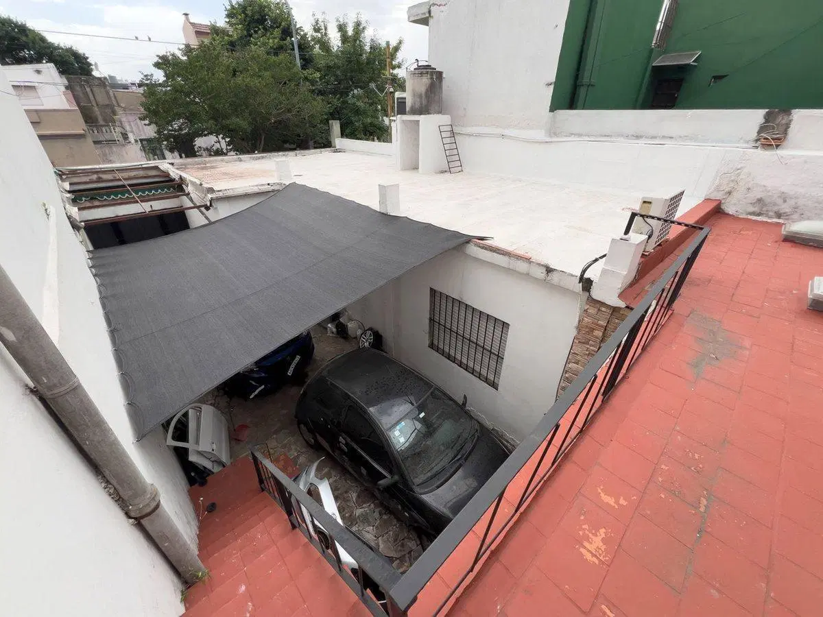 VENTA CASA 4 AMBIENTES COCHERA VILLA SANTA RITA 2