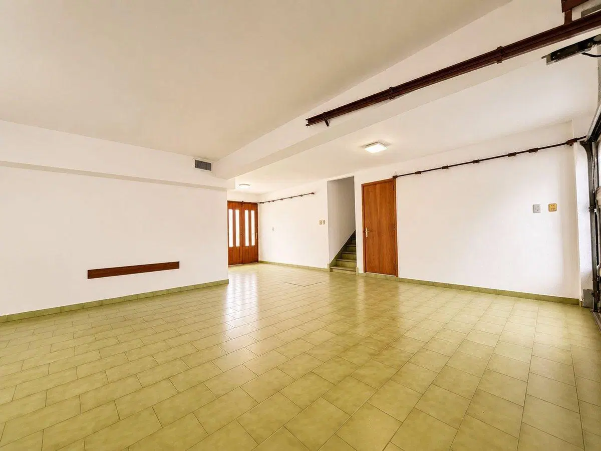 Venta Casa 6 amb Monte Grande GARAGE QUINCHO 8