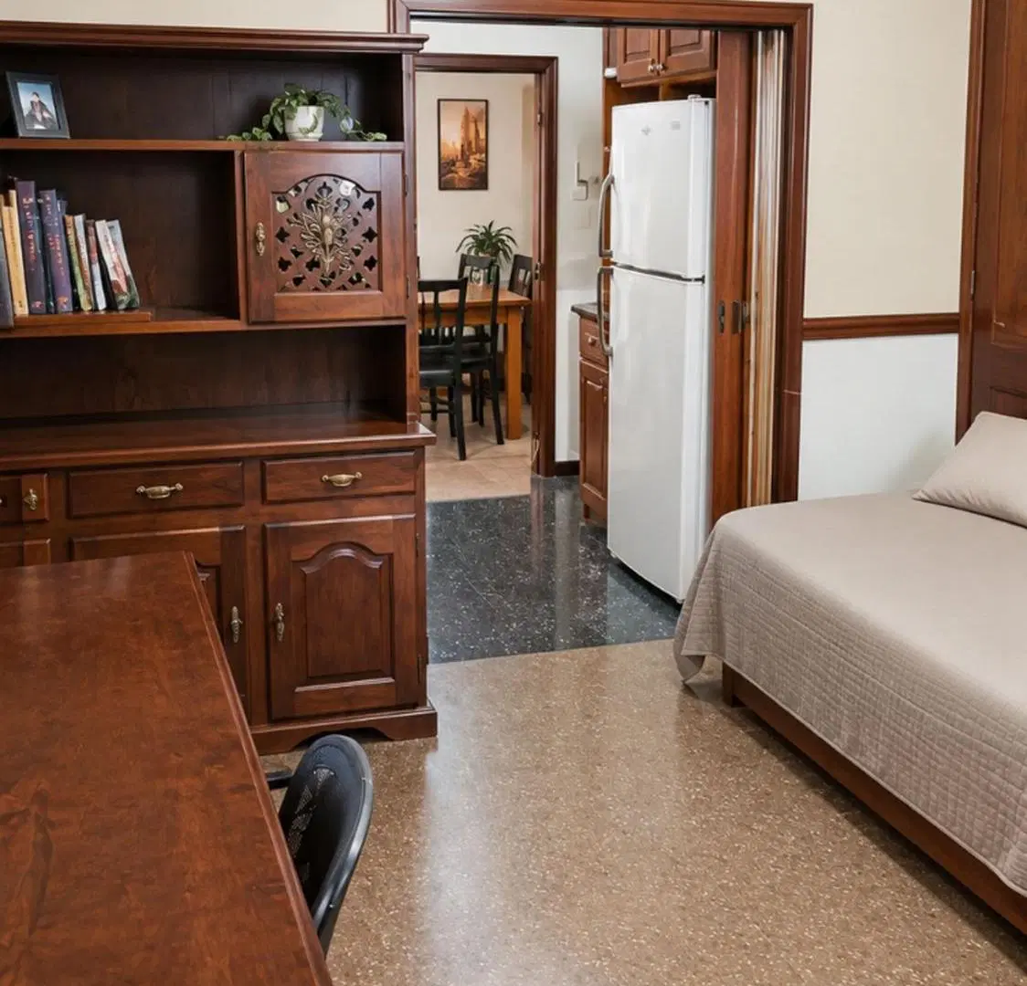 Casa con depto. independiente lote propio Palomar 2