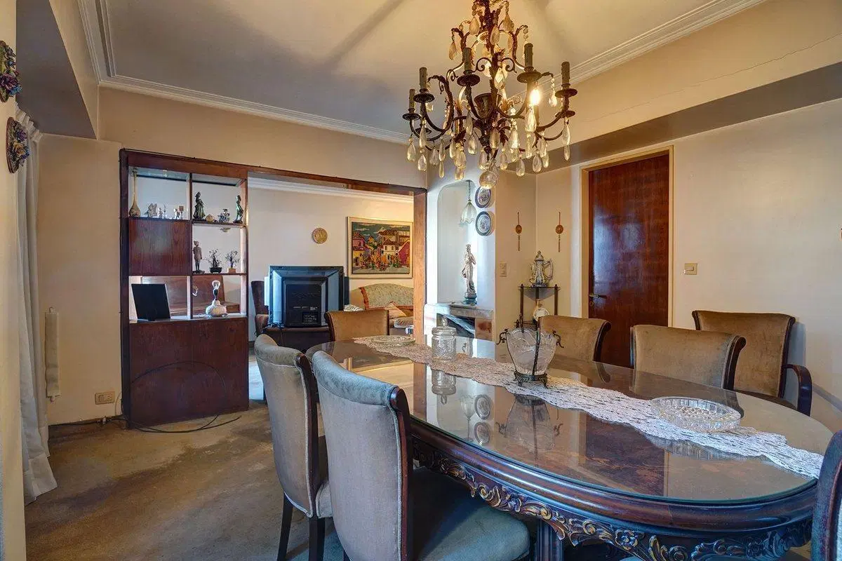 Venta  Departamento 4 ambientes Parque Chacabuco 8