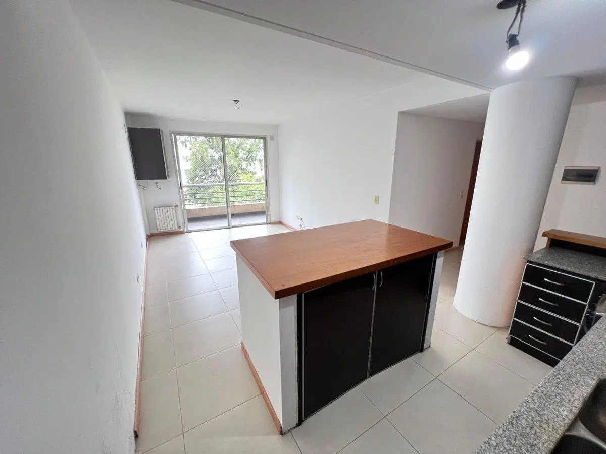 VENTA DEPARTAMENTO 3 AMB EN CABALLITO C/ BALCON 4