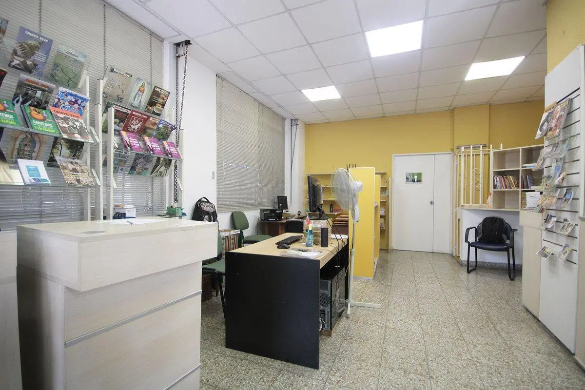 VENTA LOCAL A LA CALLE CON DEPOSITO SAN CRISTOBAL 2