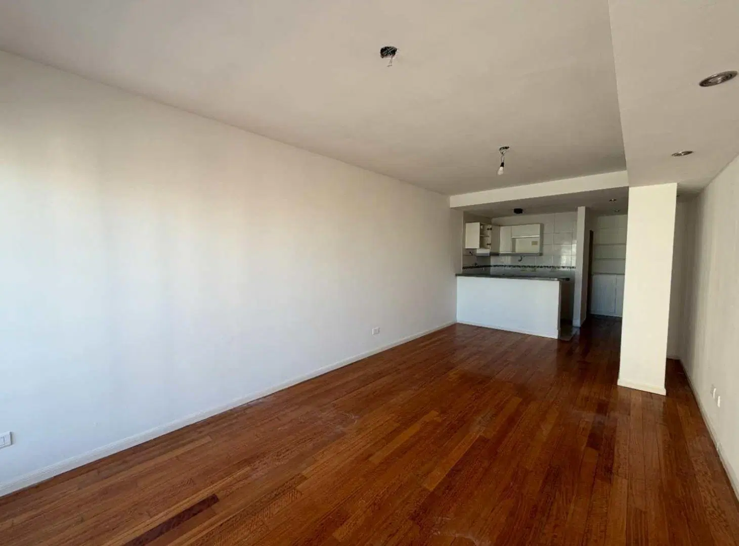 ALQUILER MONOAMBIENTE CON BALCON SAN CRISTOBAL 5