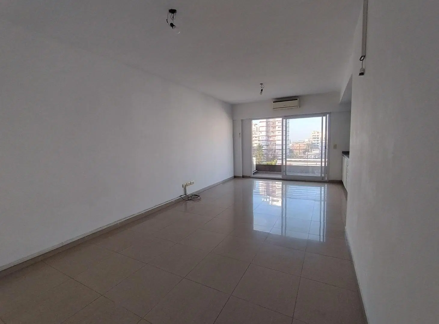 ALQUILER MONOAMBIENTE FLORES CON BALCON 34 METROS 4