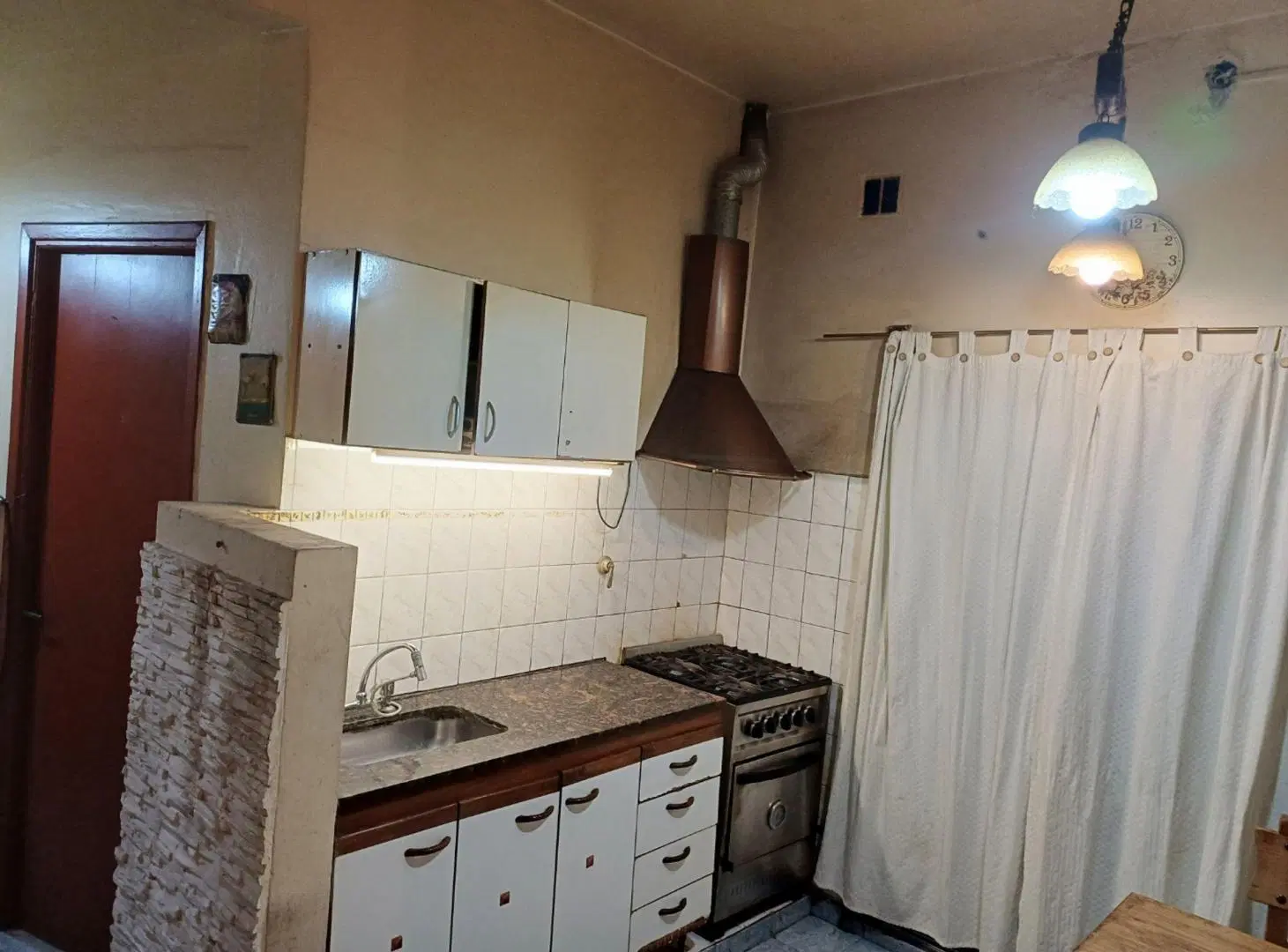Venta PH 2 ambientes en  Pompeya con Terraza 3