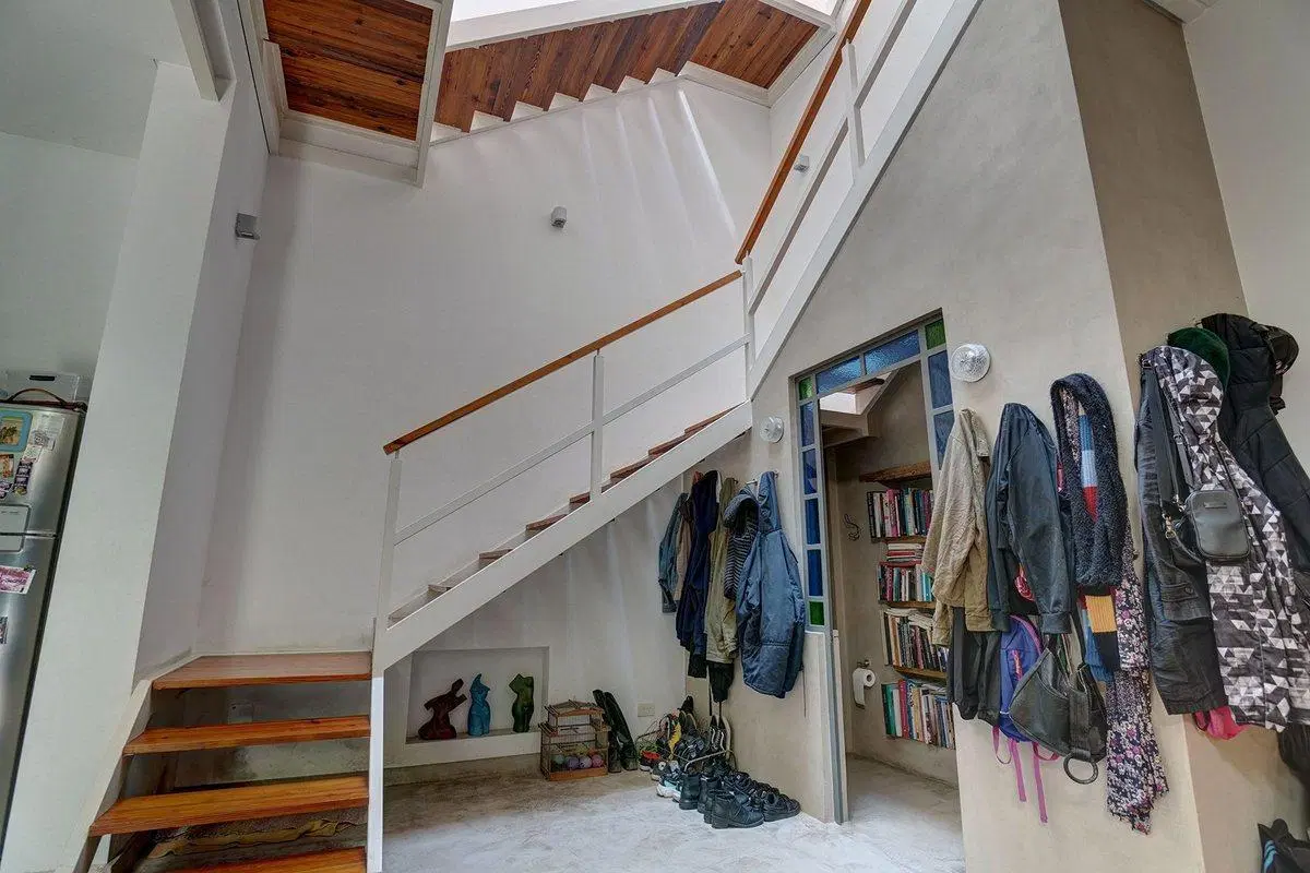 CASA EN VENTA CABALLITO CON TERRAZA PATIO Y SOTANO 8