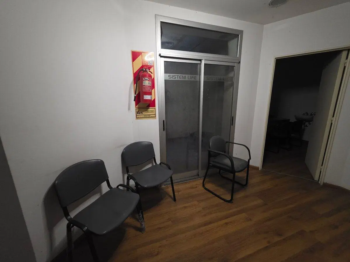 Local Venta Policonsultorios 272m² equipado 4