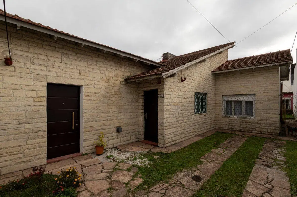 CASA EN VENTA ITUZAINGO APTO MULTI FAMILIAR 3