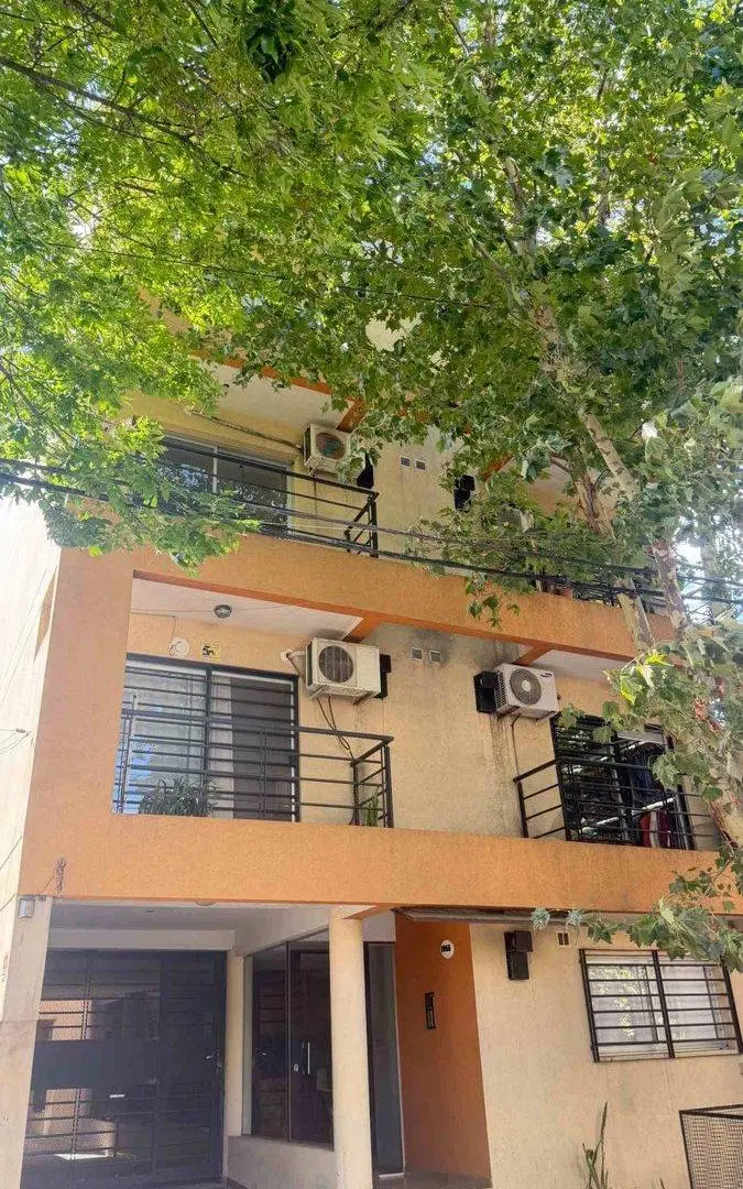 VENTA DEPARTAMENTO 2 AMBIENTES BANFIELD CON BALCON 5