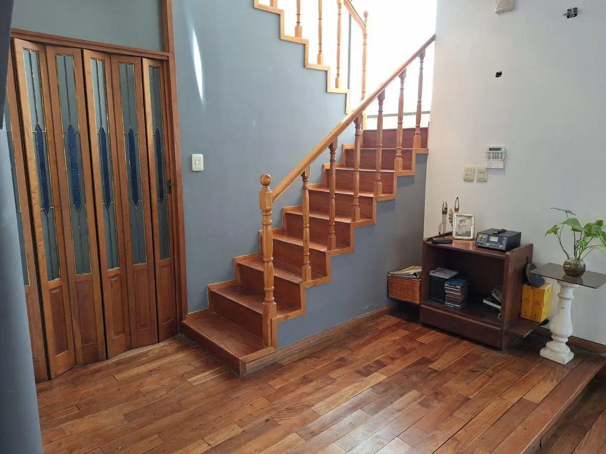 Casa VENTA Longchamps 5 AMBIENTES patio y pileta 8