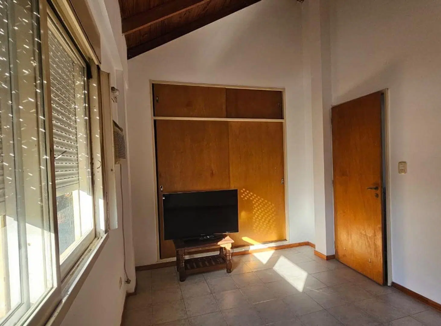 ALQUILER DEPARTAMENTO 2 AMBIENTES CASEROS 4