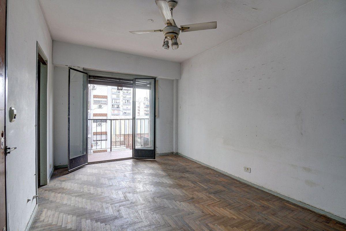 Foto de VENTA DEPARTAMENTO 3 AMBIENTE BARRIO NORTE BALCON, imagen 2