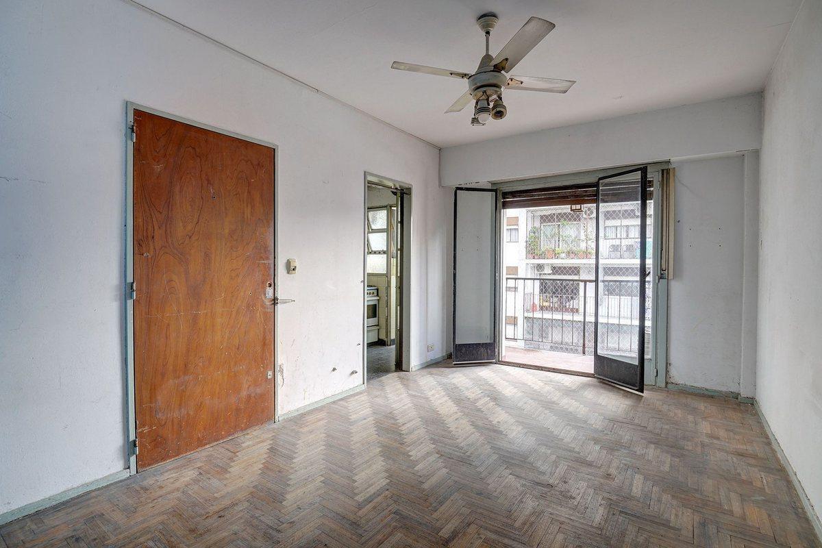 Foto de VENTA DEPARTAMENTO 3 AMBIENTE BARRIO NORTE BALCON, imagen 1