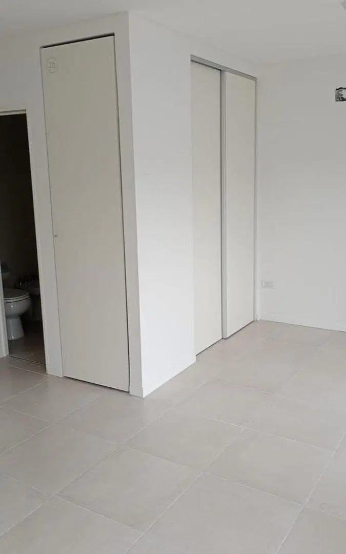 VENTA MONOAMBIENTE CON BALCÓN - SANTOS LUGARES 4