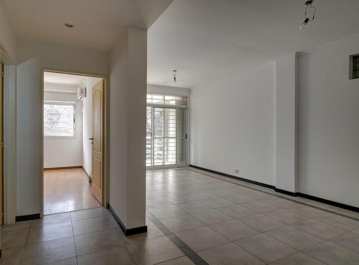 Foto de VENTA DEPARTAMENTO 2 AMBIENTES CABALLITO BALCON, imagen 4