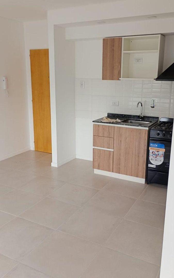 Foto de VENTA MONOAMBIENTE CON BALCÓN - SANTOS LUGARES, imagen 3