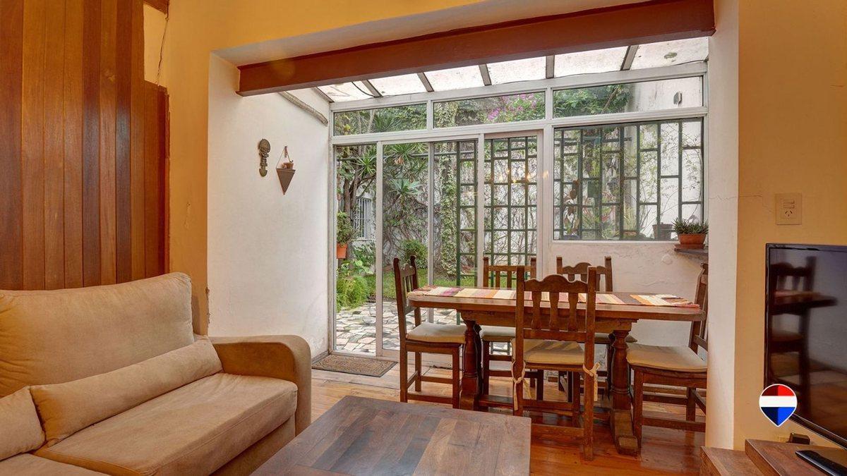 Foto de Venta PH 4 ambientes con jardín - Parque Chacabuco, imagen 2