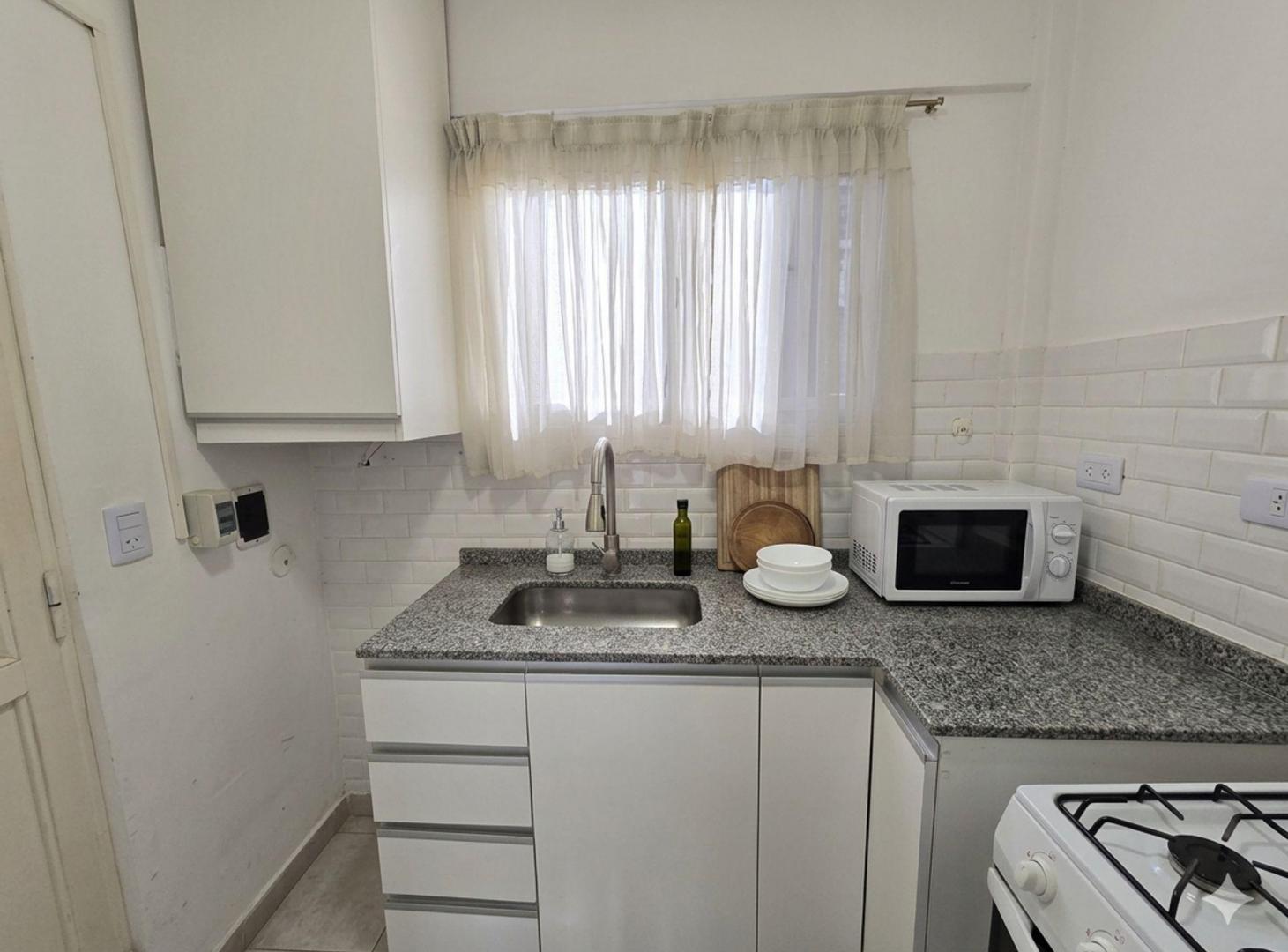 Foto de Departamento 2 ambientes PH escritorio Caballito, imagen 4