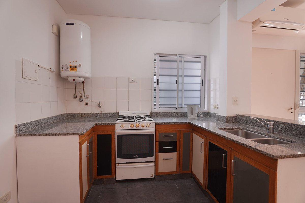 Foto de Venta PH 2 ambientes Saavedra con balcón cochera, imagen 2