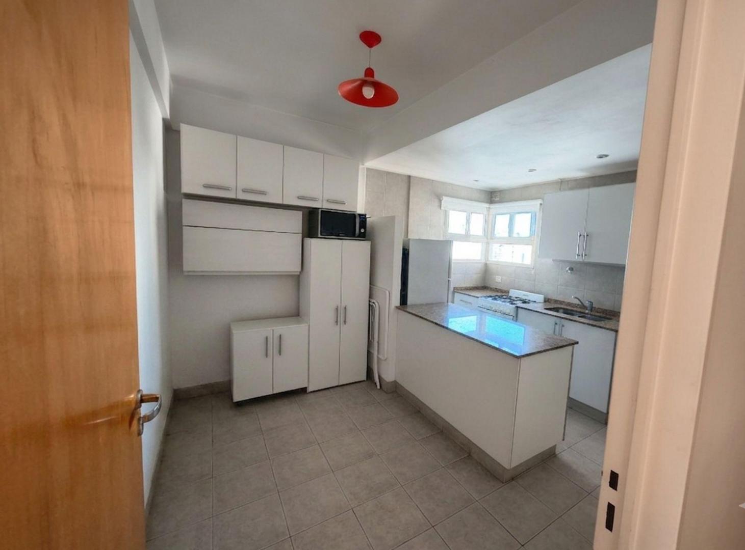 Foto de Venta Depto 3 Amb con Balcón al Frente -Caballito, imagen 2