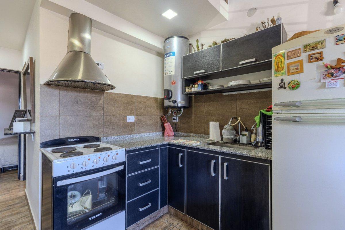 Foto de VENTA 5 DEPARTAMENTOS MULTIFAMILIAR ALDO BONZI, imagen 5