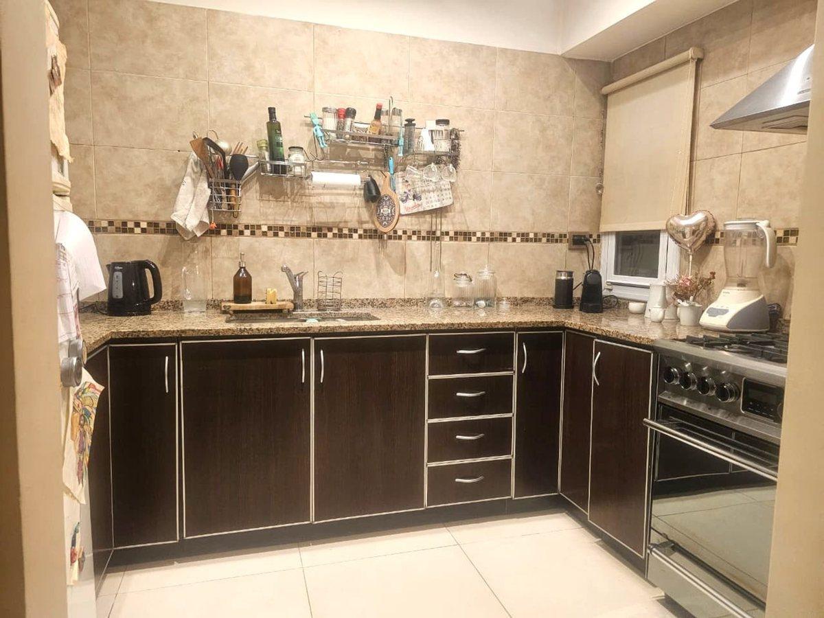 Foto de CASA 4 AMBIENTES VENTA PARQUE LELOIR JARDIN PILETA, imagen 3