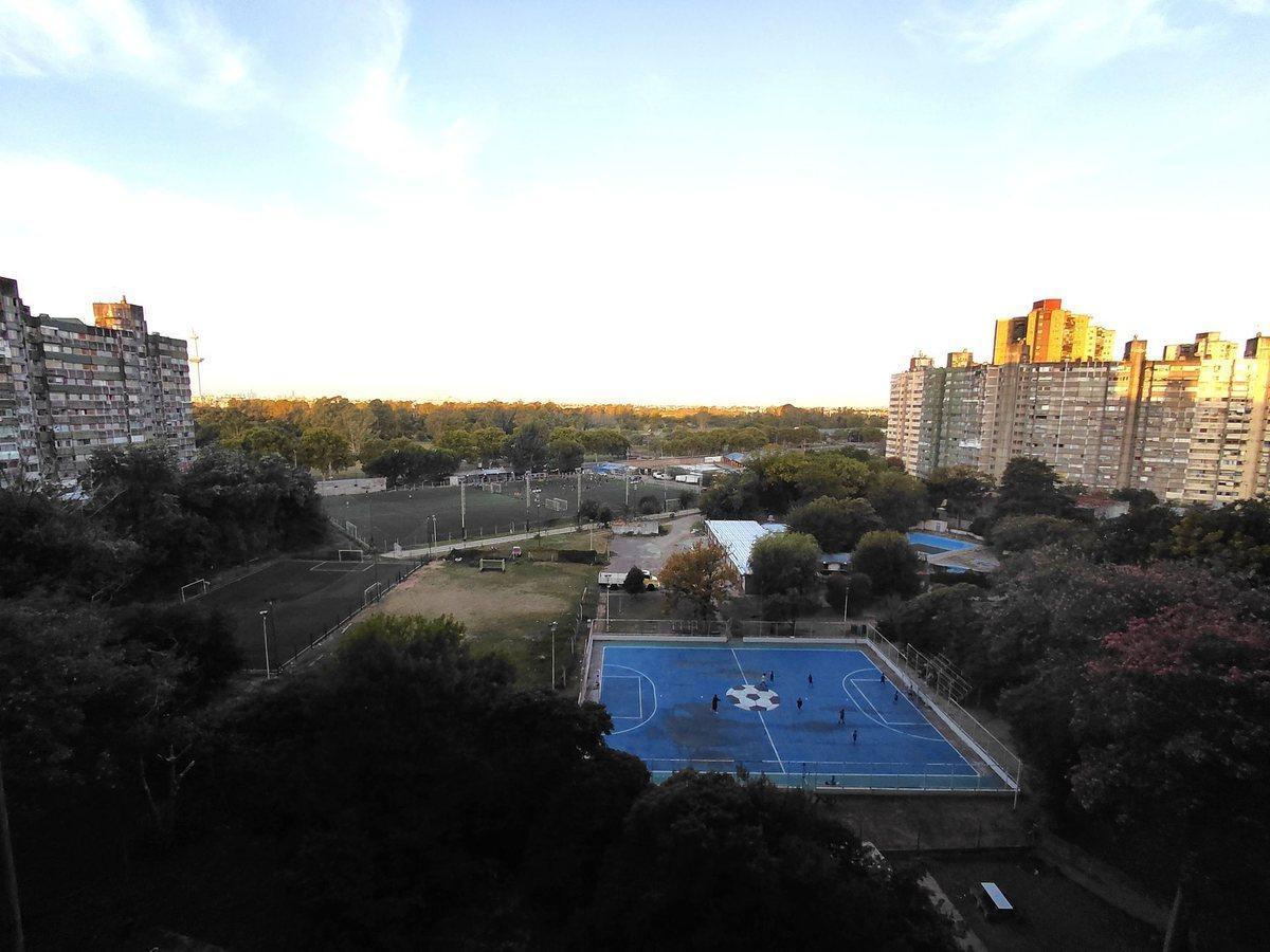 Foto de VENTA DEPARTAMENTO 4 AMB 69M2 LUMINOSO V. LUGANO, imagen 4
