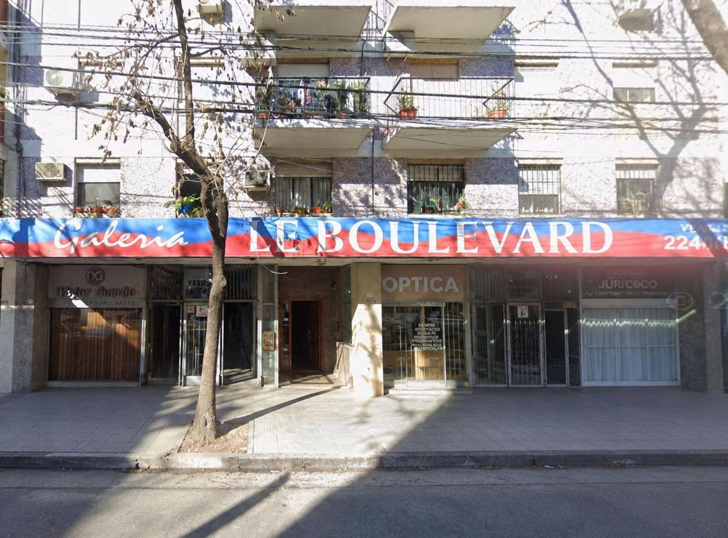 Foto de VENTA DE LOCAL EN FLORES, imagen 2