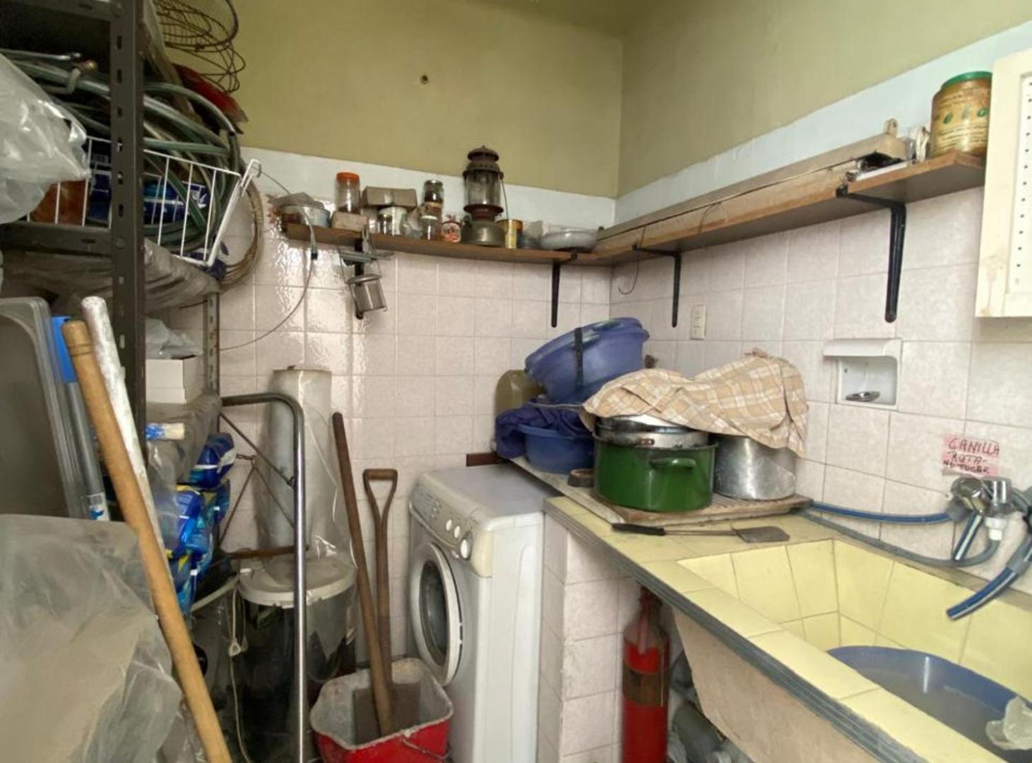 Foto de VENTA PH CON LOCAL Y TERRAZA, imagen 1