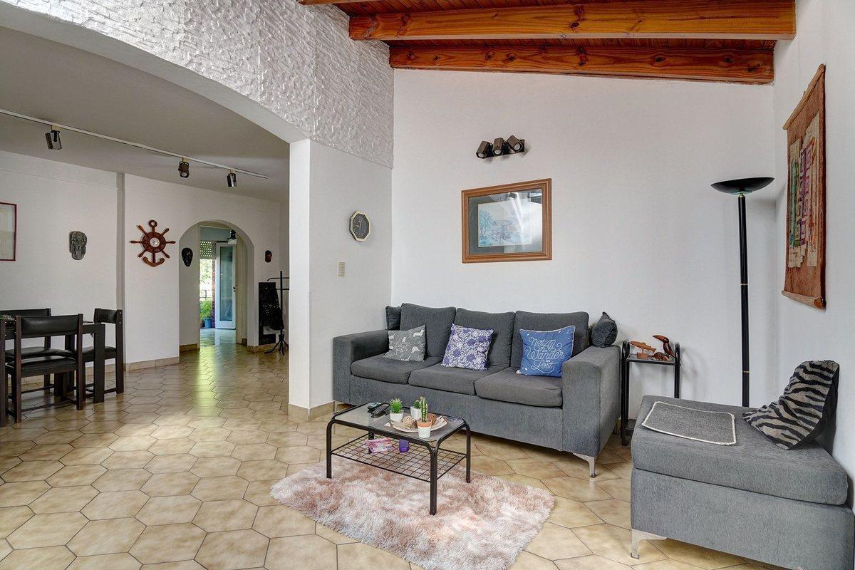 Foto de VENTA PH 4 AMB DEPENDENCIA Y TERRAZA EN FLORESTA, imagen 3