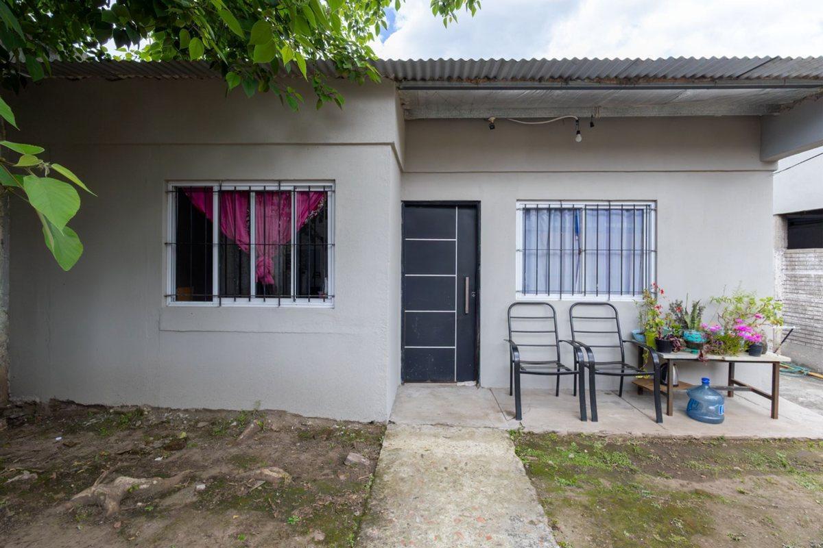 Foto de VENTA CASA MULTIFAMILIAR PATIO GARAJE I. CASANOVA, imagen 2