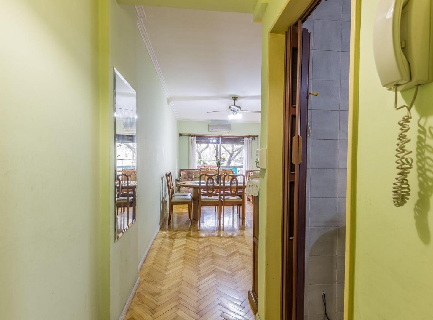 Foto de Departamento 4 ambientes Almagro balcon y patio, imagen 5