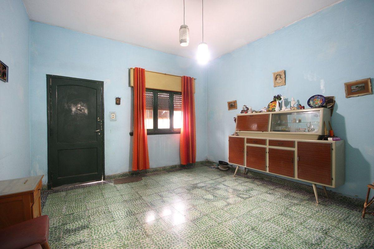 Foto de CASA 3 AMBIENTES EN VENTA EN CASTELAR JARDIN APTO, imagen 5
