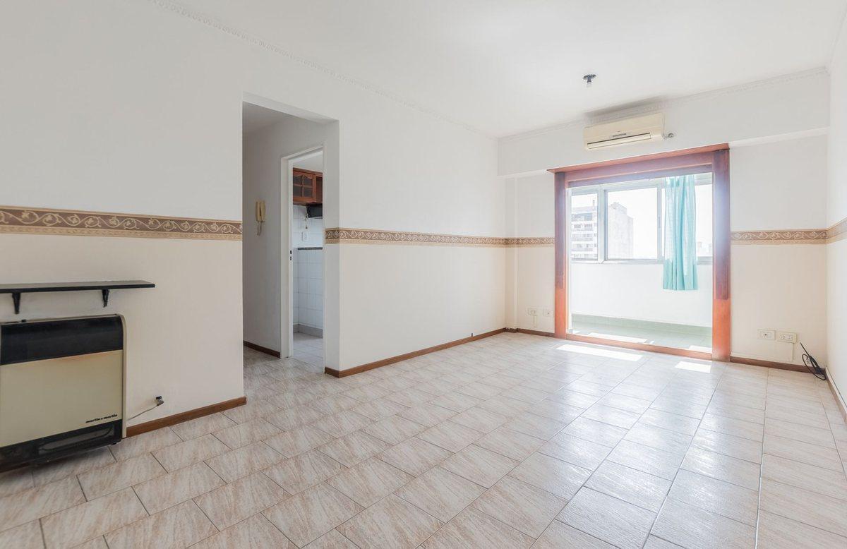 Foto de VENTA DEPARTAMENTO 3 AMBIENTES AVELLANEDA CENTRO, imagen 3
