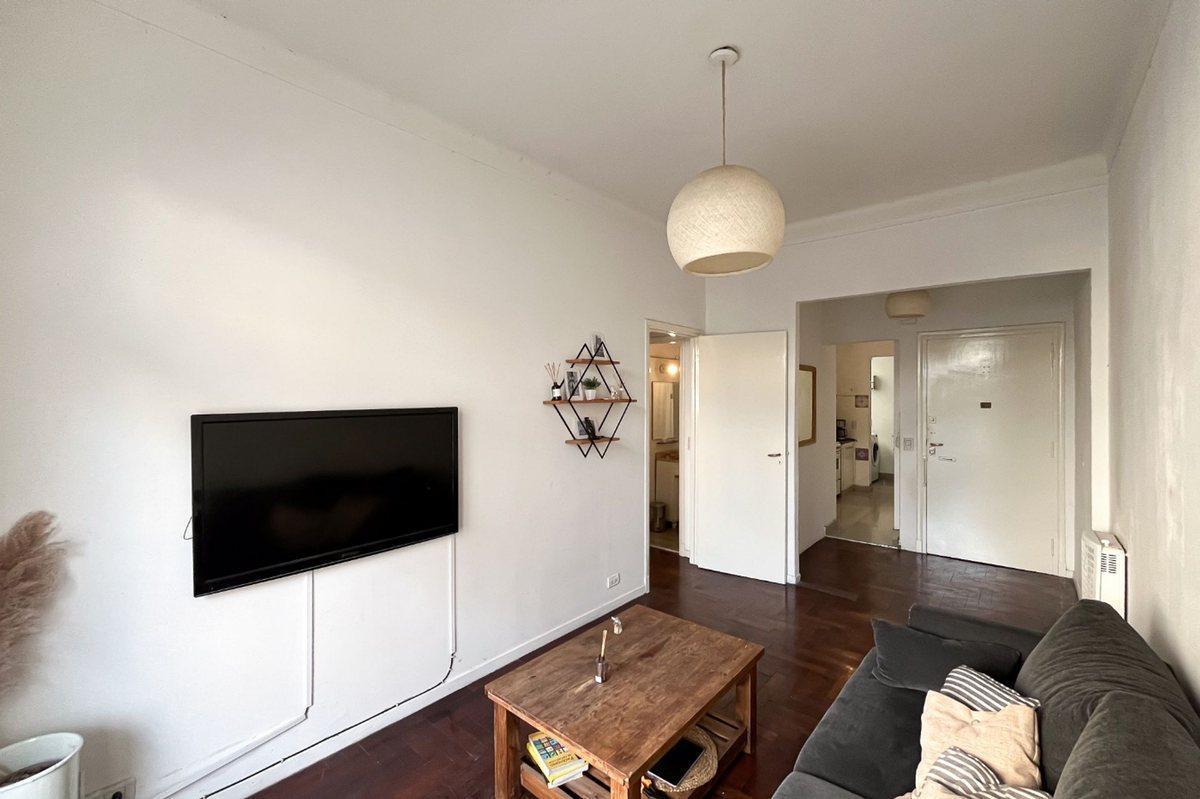 Foto de VENTA DEPARTAMENTO 3 AMBIENTES EN MONSERRAT, imagen 2
