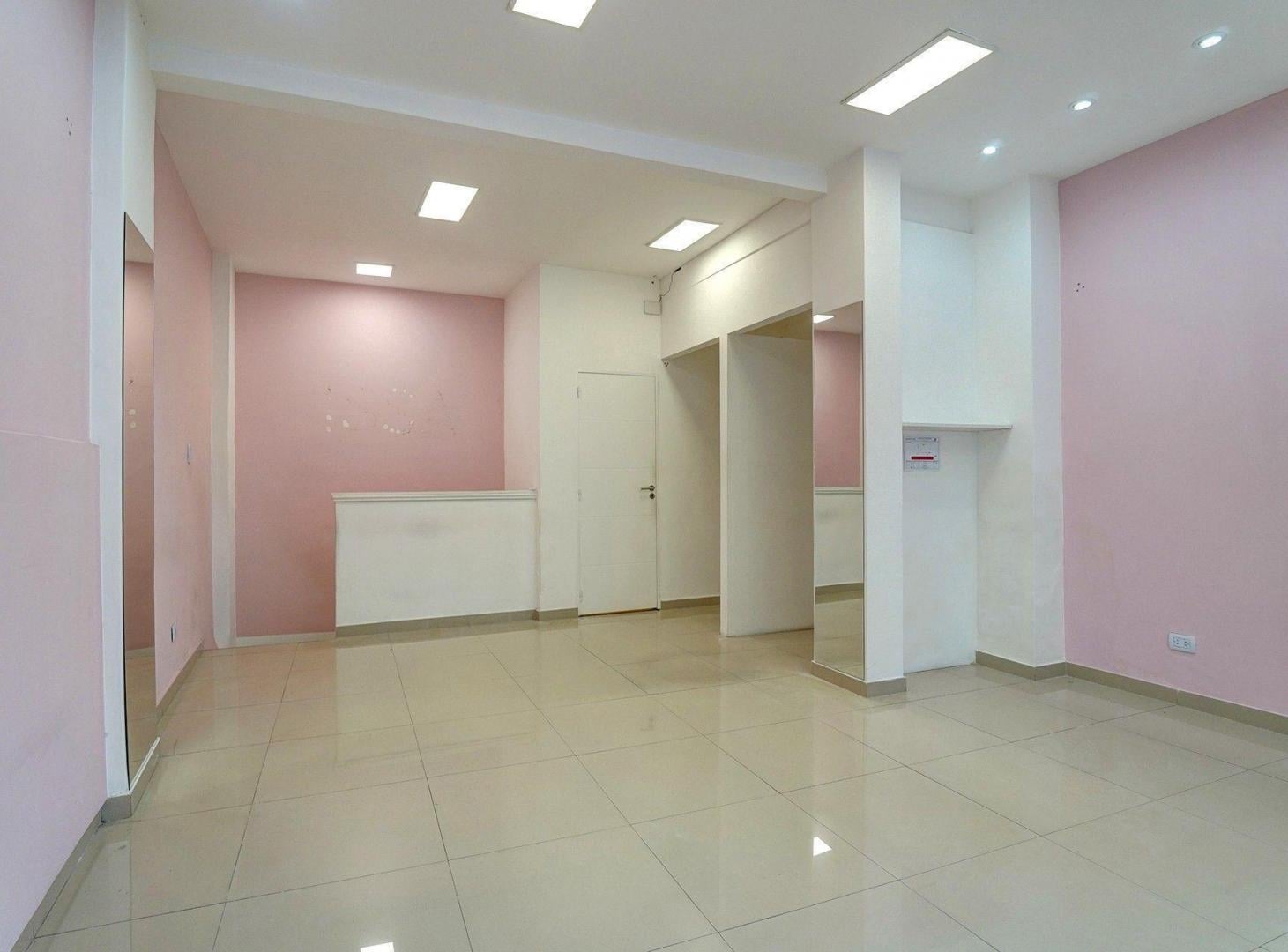 Foto de Local Comercial Palermo Venta, imagen 2