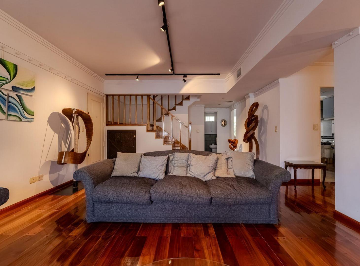Foto de VENTA CASA CON SEGURIDAD PRIVADA -VILLA DEL PARQUE, imagen 2