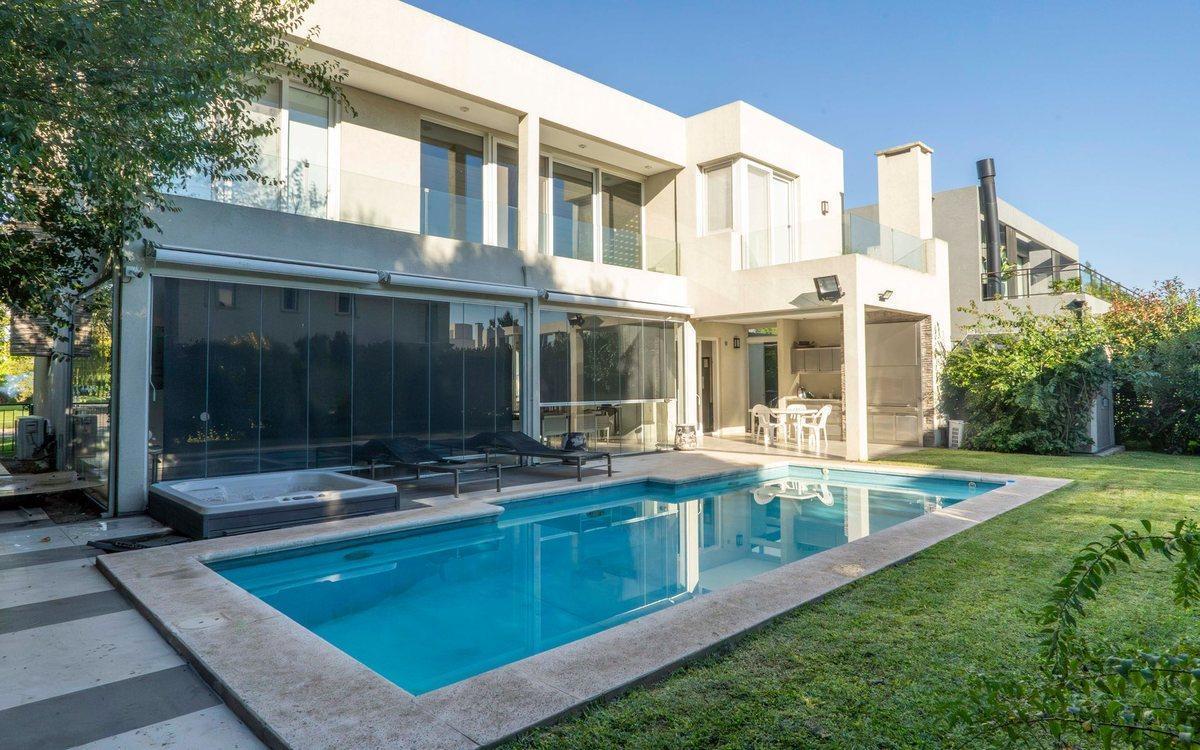 Foto de VENTA CASA 5 AMBIENTES COUNTRY AYRES PLAZA - PILAR, imagen 3