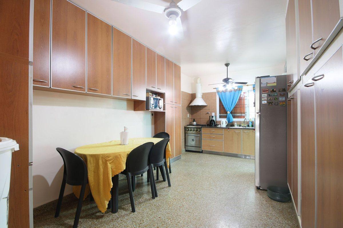 Foto de VENTA CASA 4 AMBIENTES EN PB MONTE CASTRO TERRAZA, imagen 4