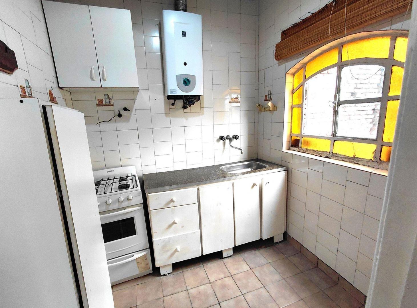 Foto de VENTA PH 3 AMB. SIN EXPENSAS 53M2 LUMINOSO LA BOCA, imagen 2