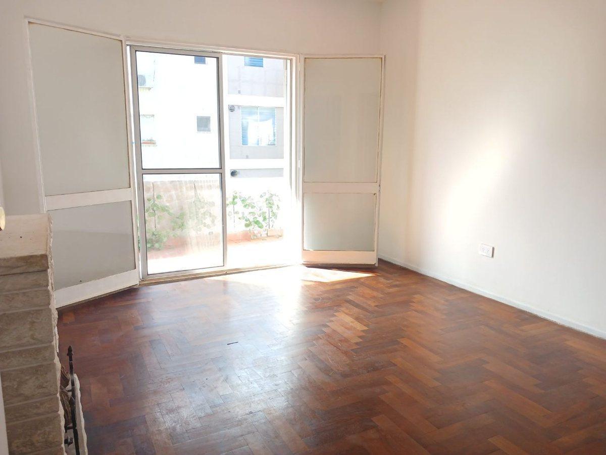 Foto de VENTA DEPARTAMENTO 3 AMBIENTES LINIERS COCHERA, imagen 1