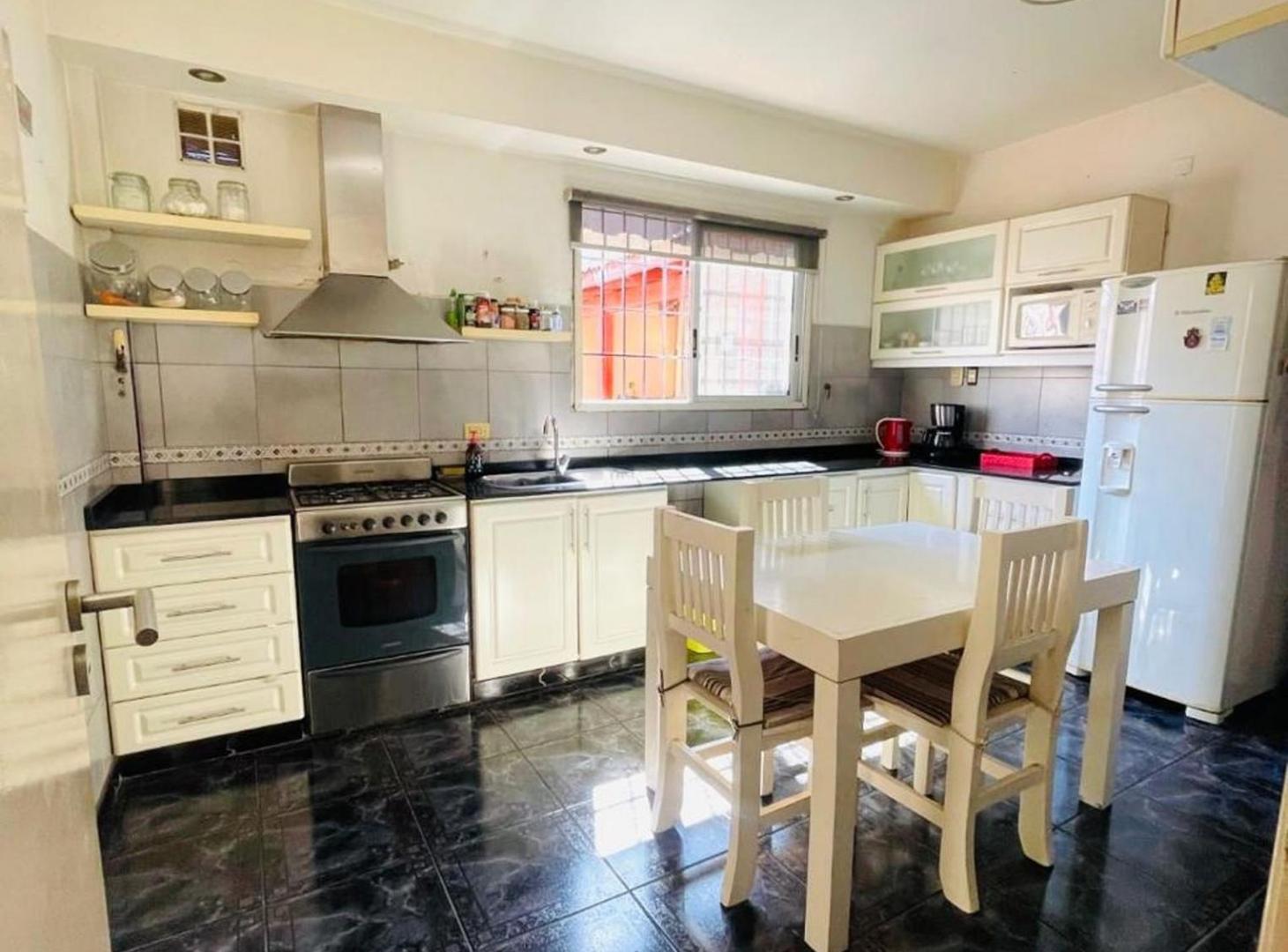 Foto de VENTA PH 4 AMBIENTES MONTE CASTRO TERRAZA PARRILLA, imagen 2