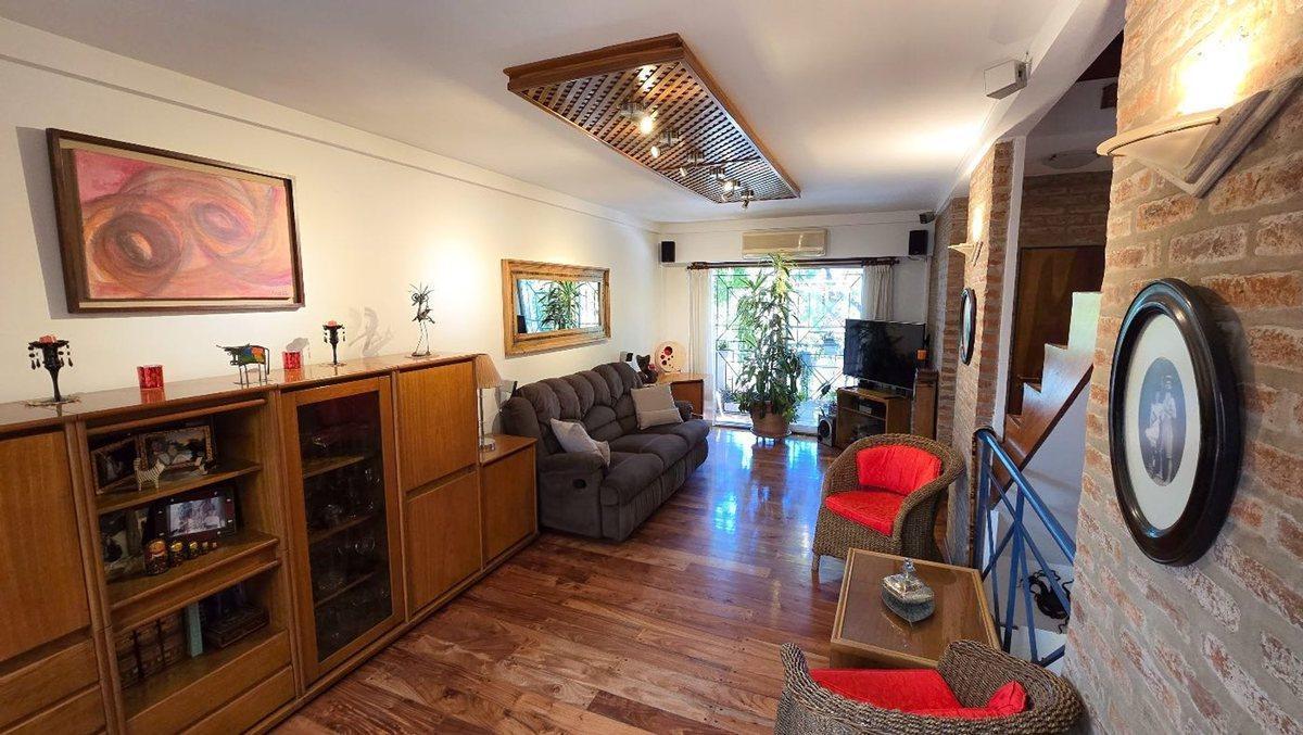 Foto de VENTA TRIPLEX 4 AMBIENTES SAAVEDRA COCHERA, imagen 3