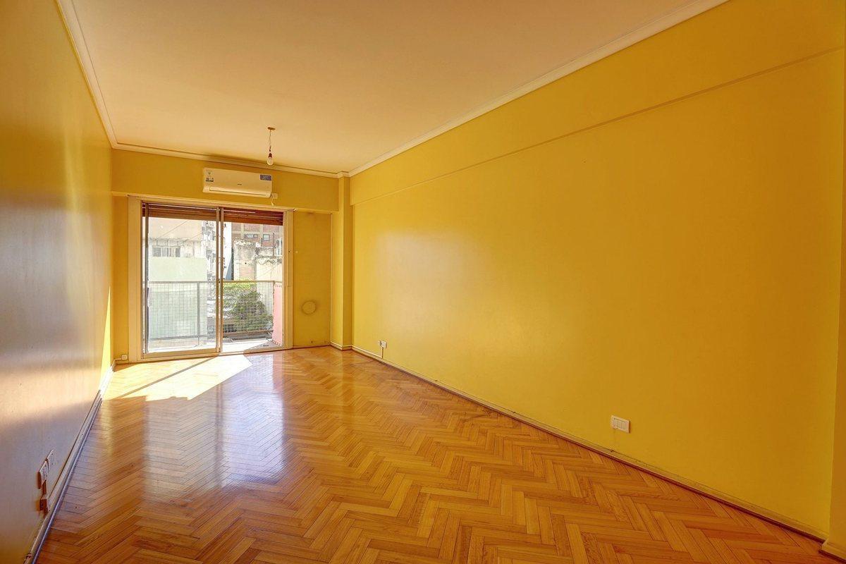 Foto de VENTA 3 AMBIENTES ALMAGRO CON DEPENDENCIA Y TOILET, imagen 2