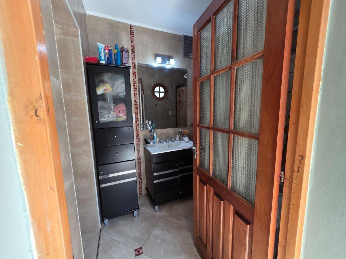 Foto de Venta Casa 5 Ambientes Garage Terraza Parrilla, imagen 4