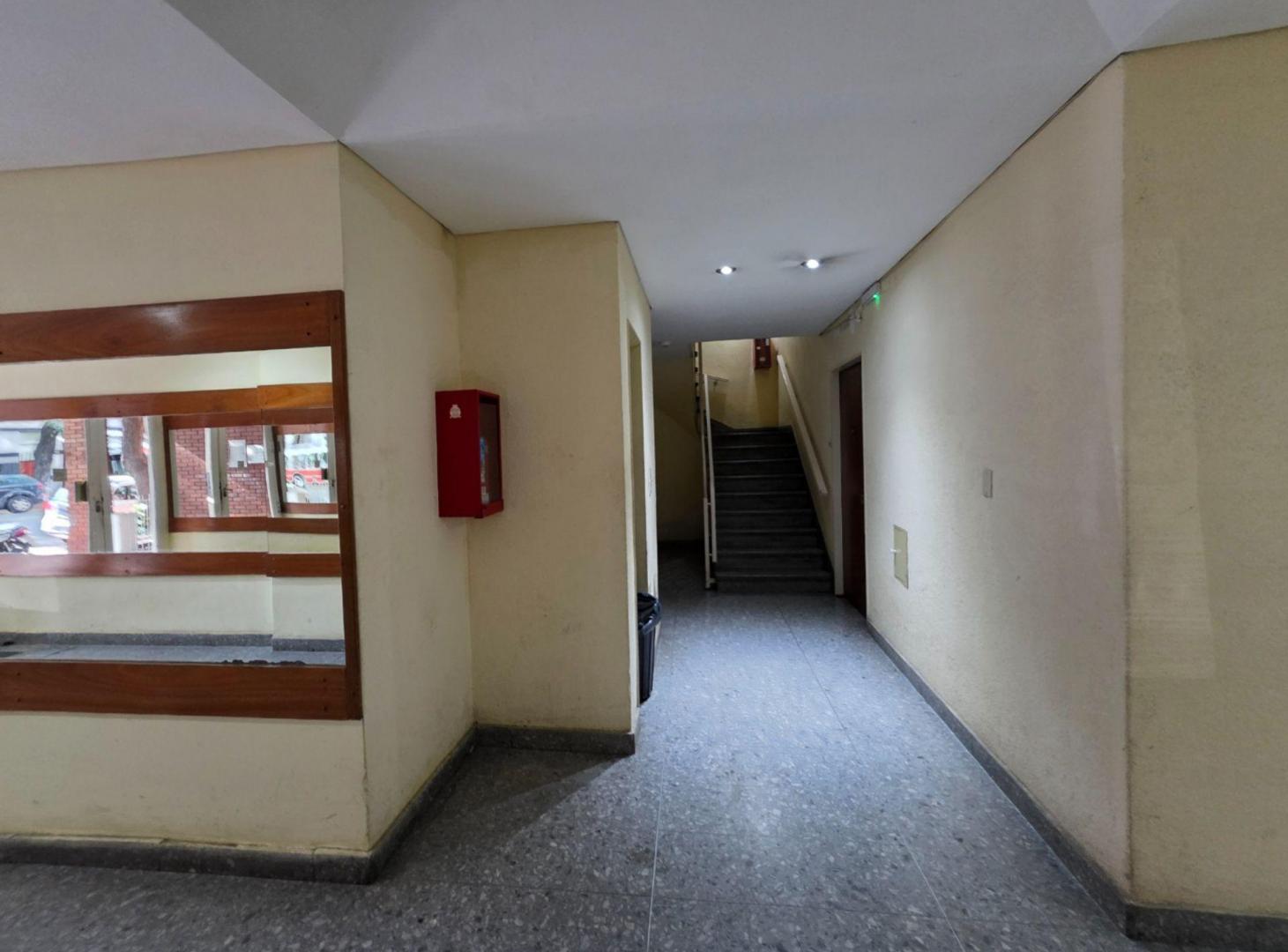 Foto de Departamento 2 ambientes PH escritorio Caballito, imagen 5