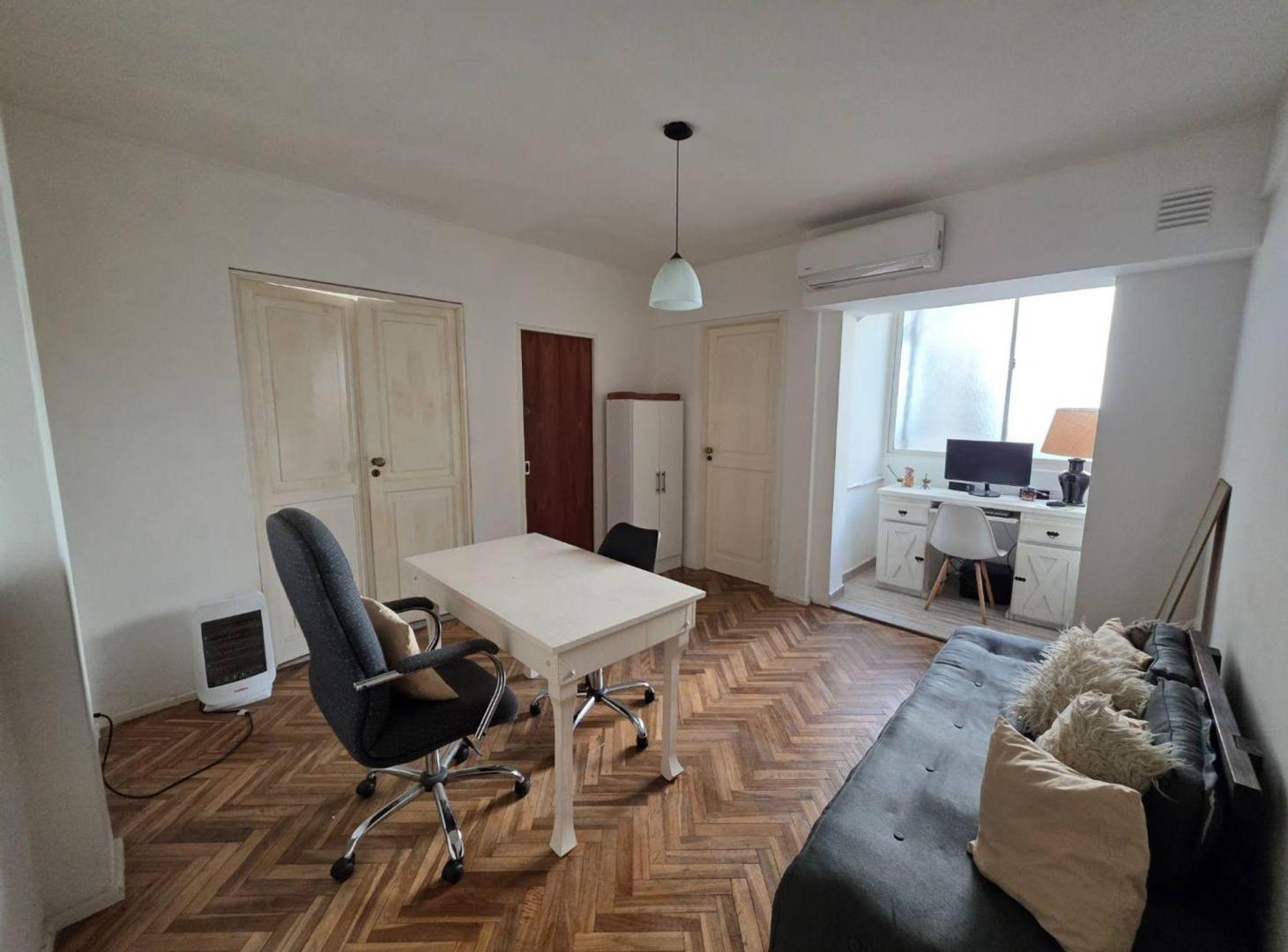 Foto de Departamento 2 ambientes PH escritorio Caballito, imagen 2