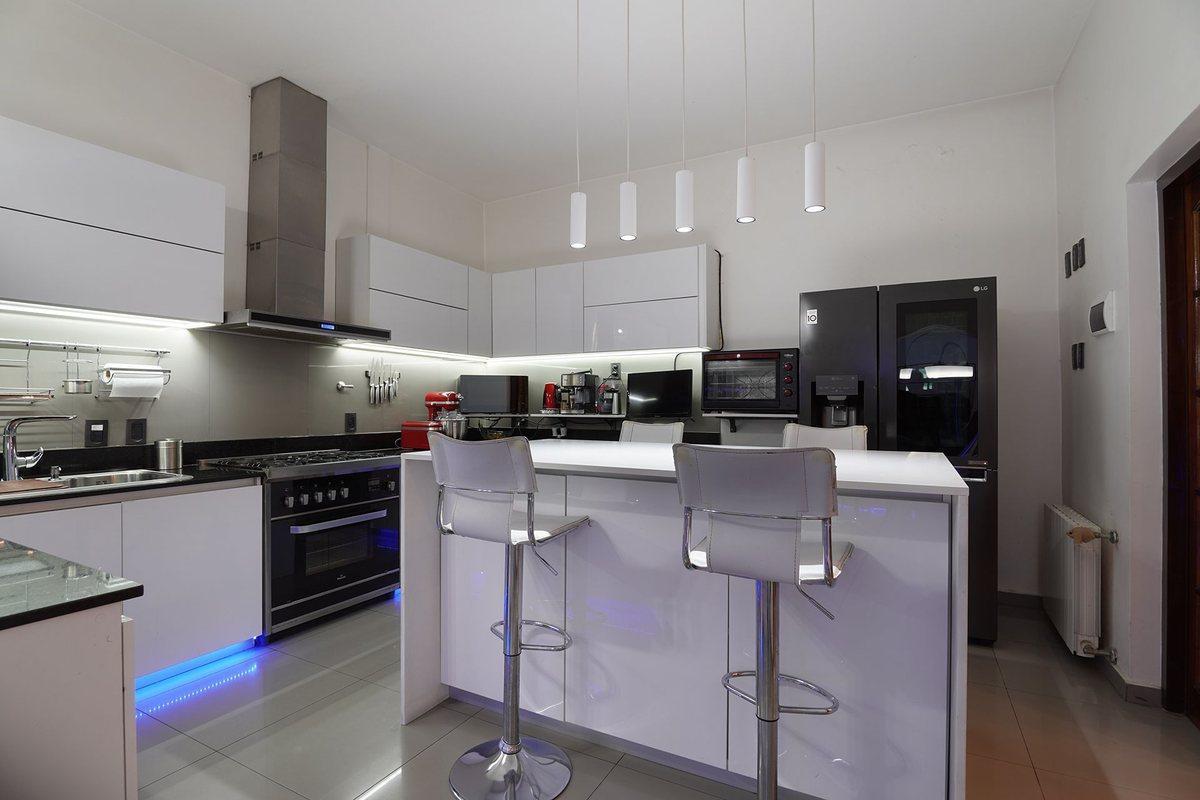 Foto de VENTA CASA BOEDO EXTRAORDINARIA PROPIEDAD A NUEVA, imagen 1