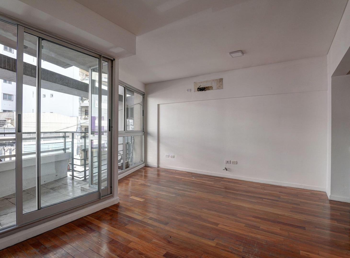 Foto de Venta monoambiente balcon cochera baulera Recoleta, imagen 1
