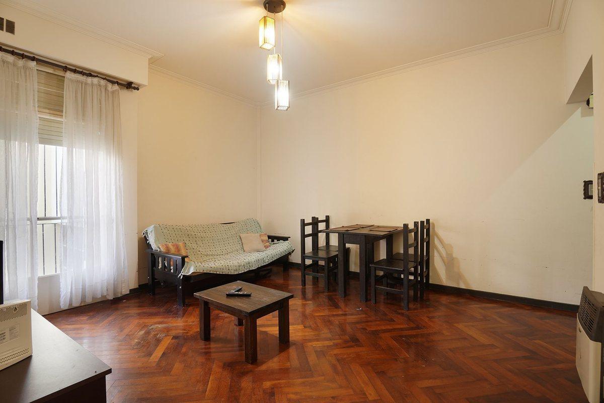 Foto de Venta PH 3 ambientes San Cristobal balcon lavadero, imagen 4